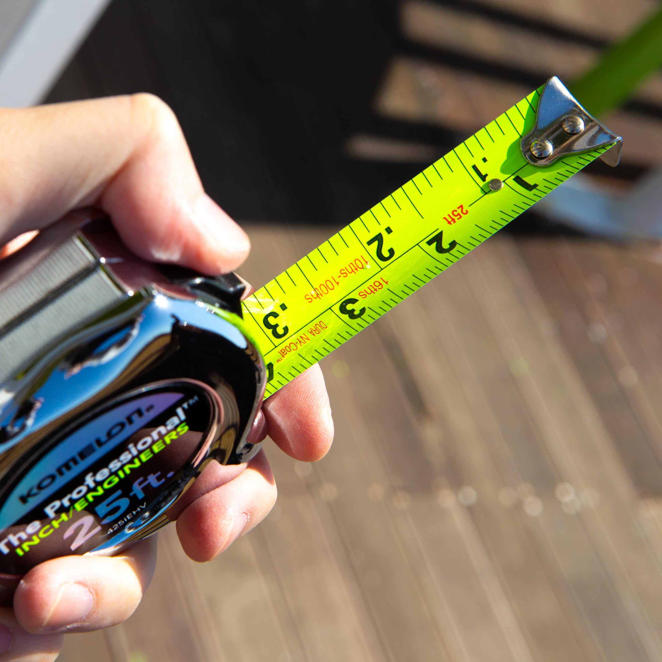 Komelon Tape Measure 25 Feet